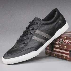 Men's Korean Style Low-Top Casual Plimsolls Microfiber Leather Breathable Color Block Skate Shoes Urban Fashion Sneakers For Students