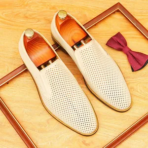 Mocassins en cuir perforé blanc pour hommes, chaussures de ville habillées et respirantes