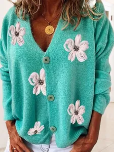 Cardigan vintage in maglia verde acqua da donna con ricami floreali bianchi