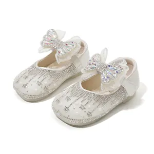 Elegante weiße Strass-Prinzessinenschuhe für Mädchen mit großer Schmetterlingsschleife