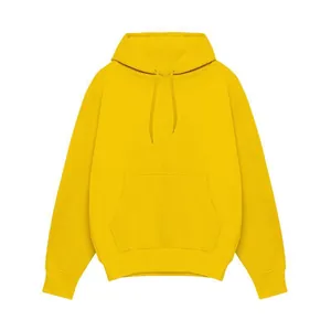 Vue détaillée d'un sweat à capuche en polaire jaune uni pour homme avec cordon de serrage