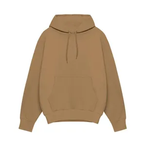 Vue détaillée d'un sweat à capuche sport en polaire kaki pour homme avec poche kangourou.