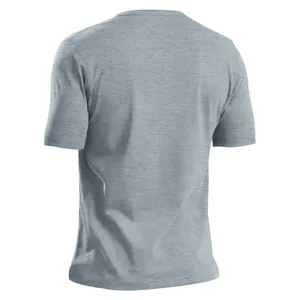 Detailansicht der sportlichen Passform und melierten Textur dieses grauen Herren-T-Shirts.