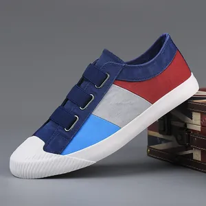 Modische Herren-Slipper aus Segeltuch mit Color-Block-Design und bequemen Gummibändern