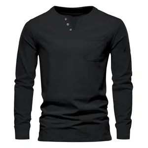 T-shirt Henley noir à manches longues pour homme avec col en V, boutons et poche poitrine