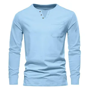 T-shirt Henley homme coupe ajustée à manches longues, col V et poche poitrine