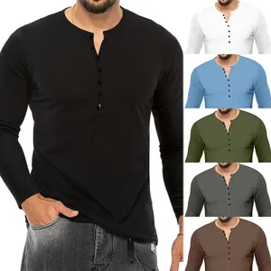 Detail van heren henley t-shirts met lange mouwen slim fit in diverse kleuren