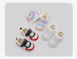 Wasserdichte Leder-Sneaker für Kleinkinder in verschiedenen Farben, Alter 1-3 Jahre.