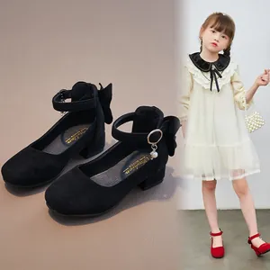 Elegante schwarze Mädchen-Mary-Jane-Schuhe mit Schleife und quadratischer Zehenpartie für Feiern