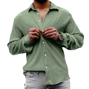 Men's casual long-sleeved shirt in green seersucker-like bubble fabric texture