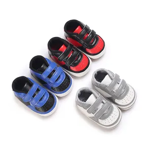 Chaussures de Marche pour Bébé Semelle Souple Baskets de Premier Pas Pour 0-1 An Fermeture à Scratch Respirantes Antidérapantes Chaussures Bébé