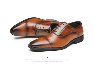 Detailansicht brauner Leder-Oxford-Schuhe mit Kappen-Zehen und poliertem Farbverlauf-Finish