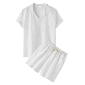 Set da uomo con camicia e pantaloncini in cotone bianco e lino con tessuto testurizzato