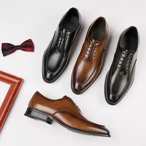 Elegant men's leather Oxford dress shoes in classic colors for business formal wear