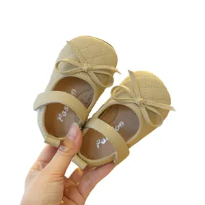 Gesteppte beige Baby Mädchen Mary Janes mit Schleife und weicher Sohle