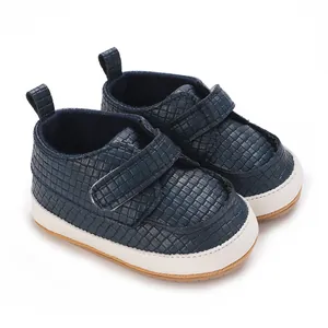 Scarpe da passeggio intrecciate blu scuro per neonati con suole morbide e velcro