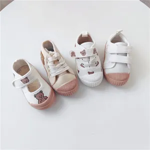 Cute cartoon bear pattern soft-sole canvas shoes for toddlers and babies, neutral style