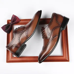 Chaussures Derby richelieu homme en cuir marron avec talon caché pour costumes de gala