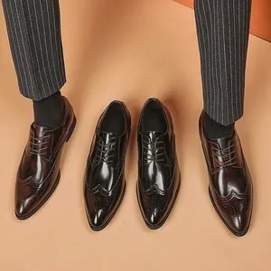 Elegant men's patent leather wingtip brogue derby shoes for business formal occasions