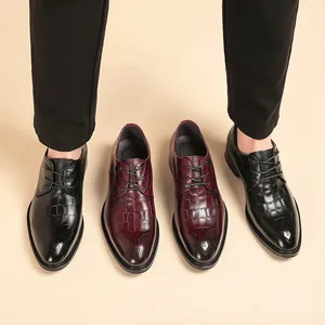 Men's leather Brogue Derby shoes in black and burgundy with crocodile pattern embossing