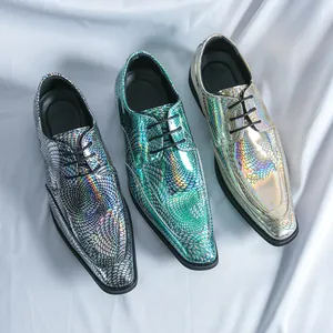 Modische Herren-Schnürschuhe mit holografischem Wabenmuster und irisierendem Metallic-Finish