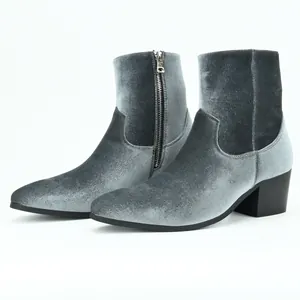 Elegantes botines de terciopelo gris para hombre con cremallera lateral y tacón ancho