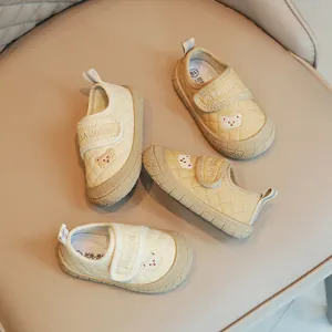 Scarpe Primi Passi Neonato in Microfibra Pelle Suola Morbida Orso Ricamo Trapuntato Chiusura a Strappo per Bambini