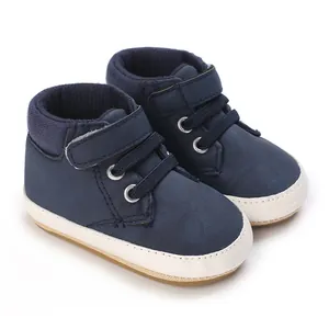 Klassische marineblaue Babyschuhe mit weicher Sohle für Jungen von 0-1 Jahr