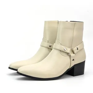 Bottines Chelsea crème pour hommes avec bout pointu, bride harnais et anneau métal