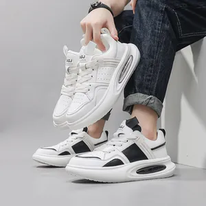 Premium heren lederen sneakers met luchtkussen en plateauzool in wit en zwart design