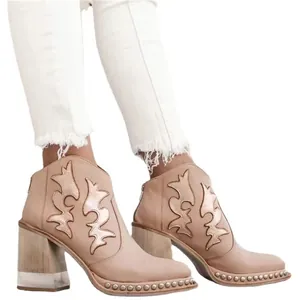 Botines bordados nude retro con tacón de cristal y plataforma con tachuelas de moda