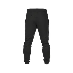 Rückansicht schwarze Herren-Jogginghose mit elastischem Bund und Bündchen