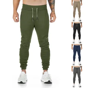 Hochwertige, schmal geschnittene Herren-Jogginghose mit Kordelzug und Reißverschlusstaschen
