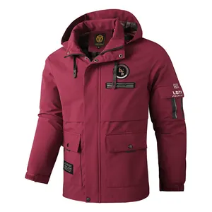Wasserdichter Herren-Parka in Weinrot mit Kapuze für Outdoor und Freizeit Aktivitäten