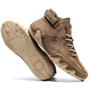 Detailansicht brauner Herren-Freizeitstiefel mit rutschfester Gummisohle im Oktopus-Stil