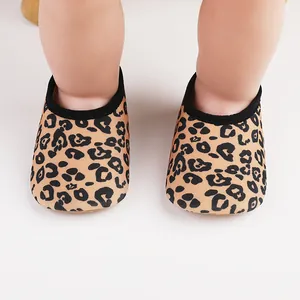 Close-up of leopard pattern soft-sole baby walking shoes designed for 0-1 year olds