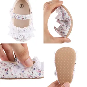 Soft floral lace baby walking shoes with non-slip soles and Mary Jane straps for 0-1 year olds