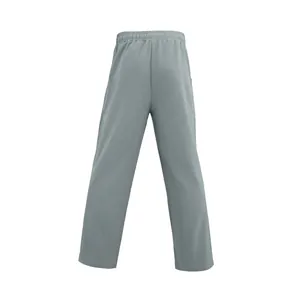 Rückansicht der locker sitzenden, grauen Herren-Sporthose für herbstliche Freizeitaktivitäten