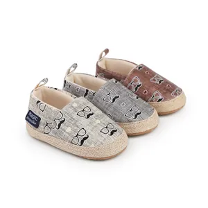 Canvas-Baby-Lauflernschuhe mit Schnurrbart- und Brillenmustern in drei Farben