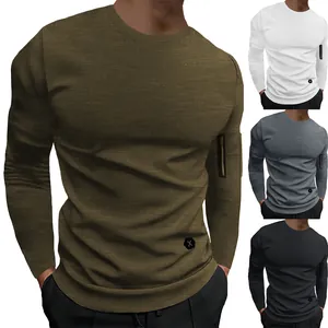 T-shirt homme à manches longues coupe ajustée avec col rond et détail de fermeture