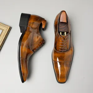 Braune Business-Lederschuhe im italienischen Stil mit Cap-Toe für formelle Anlässe