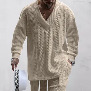 Lässiges Herren V-Ausschnitt Jacquard Strickpullover und passende Hosen Set in Beige