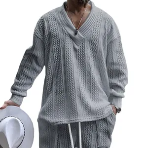 Grijze kabelgebreide V-hals trui en broek set voor heren, losse casual herfst outfit