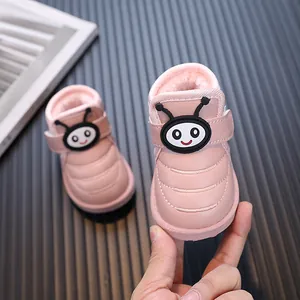 Bottes de neige roses chaudes pour tout-petits avec doublure pelucheuse et motif insecte
