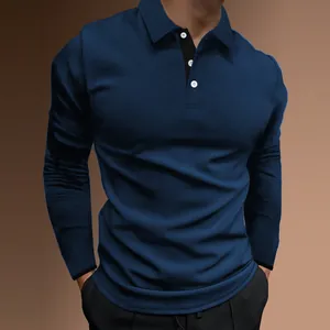 Vue détaillée d'un polo à manches longues bleu marine pour hommes, coupe ajustée sport