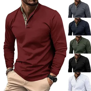 Detail der Waffelstruktur bei Herren-Langarm-Poloshirts in sechs verschiedenen Farben