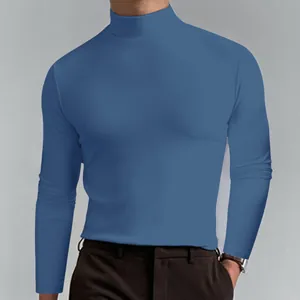 Maglia da uomo a maniche lunghe blu con collo a lupetto, vestibilità aderente morbida