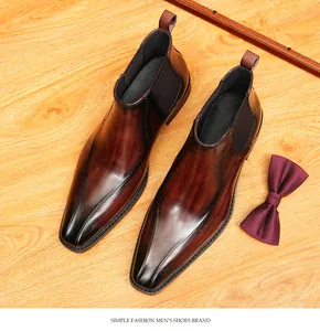 Botines Chelsea de cuero pulido para hombre con punta estrecha y elástico lateral
