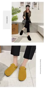 Detaillierte Ansicht von Damen-Clogs mit Plüschfutter in Schwarz und Gelb aus Wildlederimitat