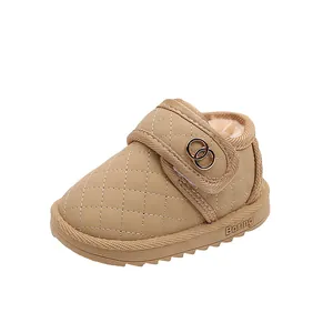 Warme baby sneeuwlaarzen met pluche voering en gewatteerd kaki design met zachte zool